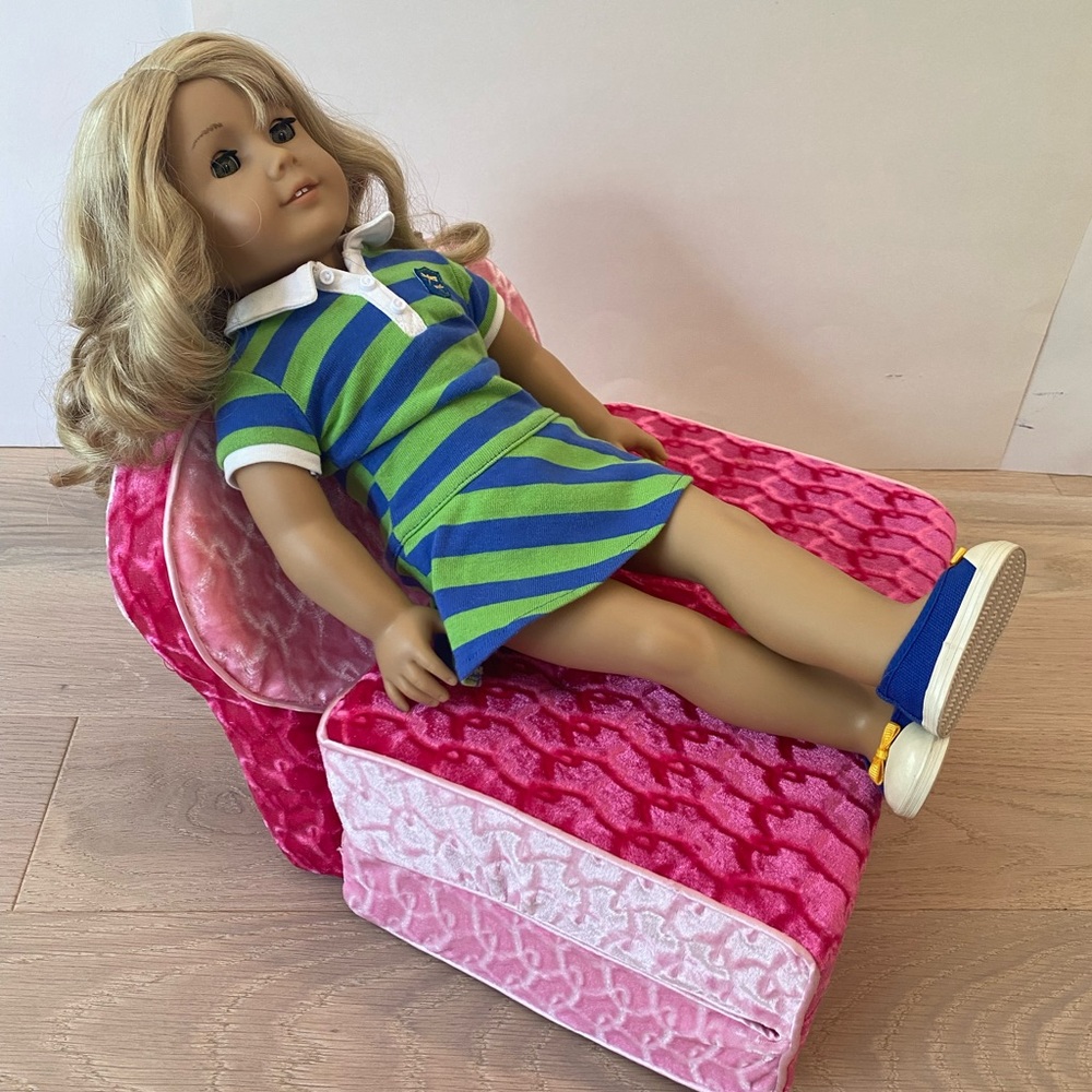 American Girl 18” doll 2 in 1 couch and bed